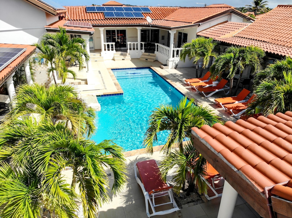 Swiss Paradise Aruba — Swimming pool in Noord, Aruba