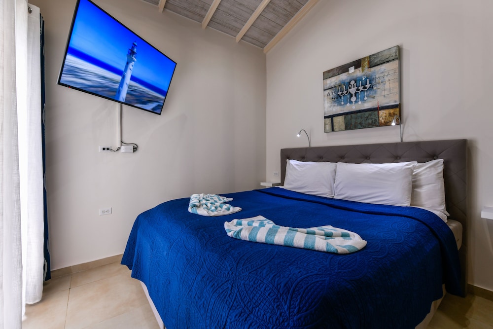 Swiss Paradise Aruba — Hotel rooms in Noord, Aruba