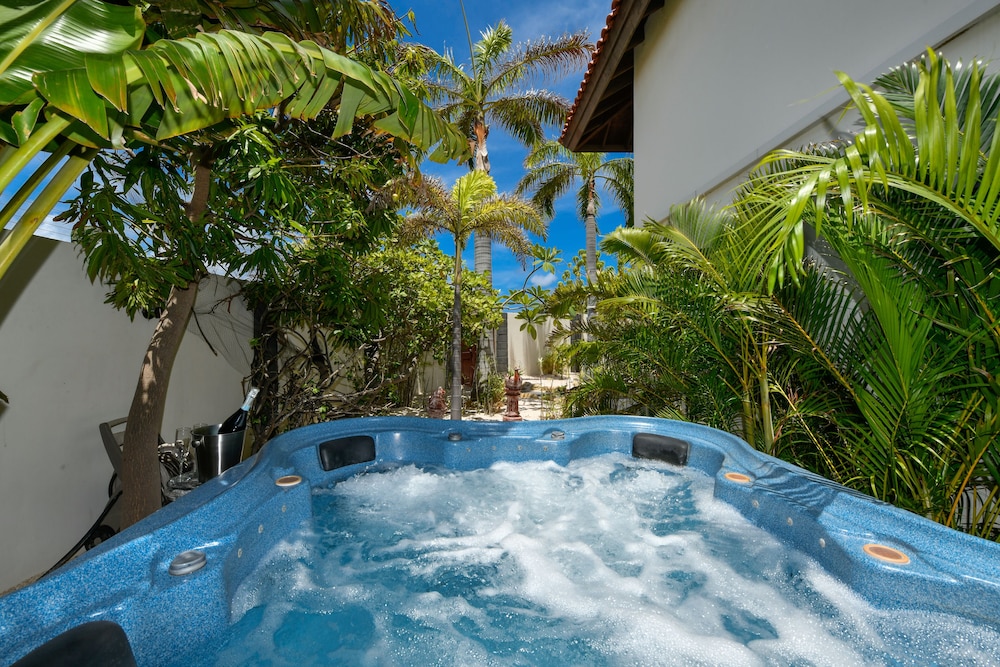 Swiss Paradise Aruba — Spa in Noord, Aruba