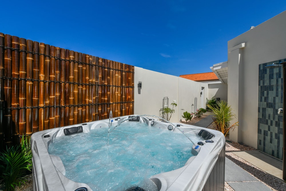 Swiss Paradise Aruba — Spa in Noord, Aruba
