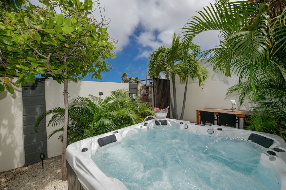 Swiss Paradise Aruba — Spa in Noord, Aruba