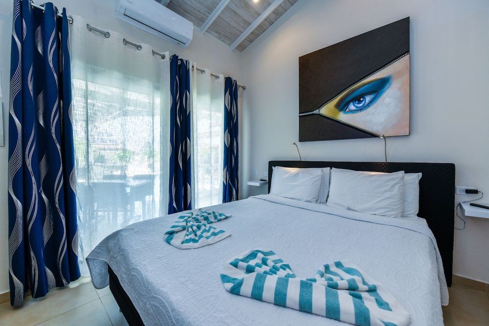 Swiss Paradise Aruba — Hotel rooms in Noord, Aruba