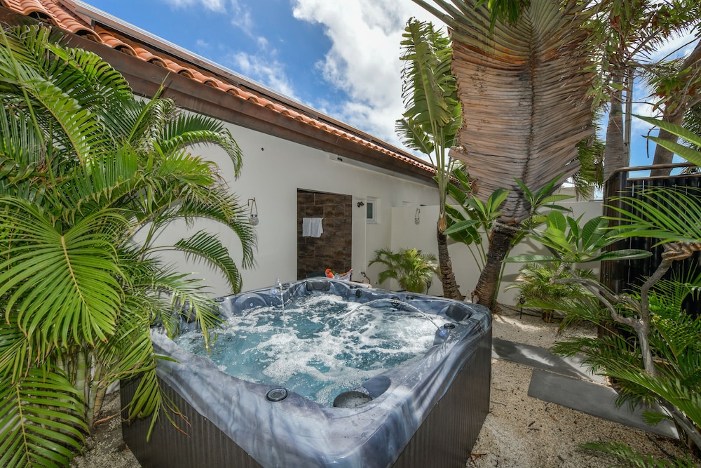 Swiss Paradise Aruba — Spa in Noord, Aruba