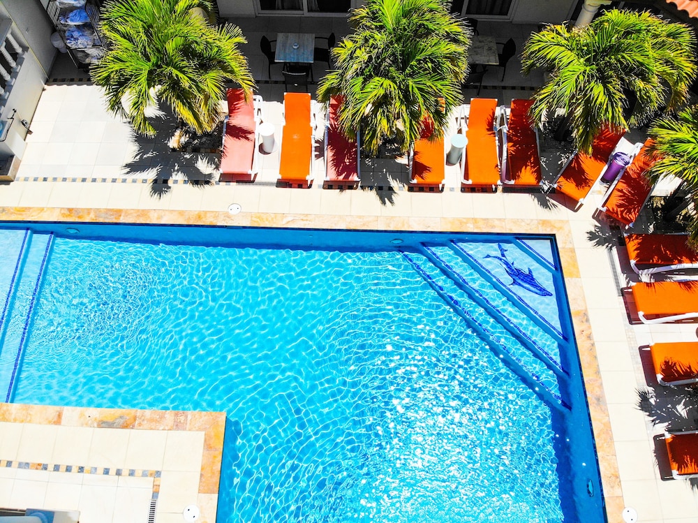 Swiss Paradise Aruba — Swimming pool in Noord, Aruba
