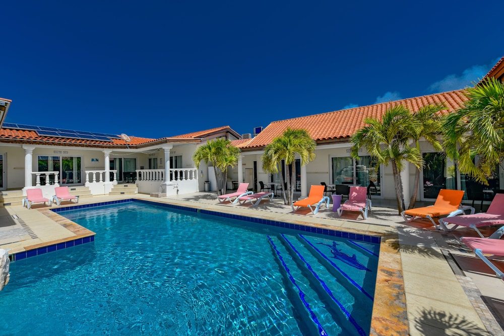 Swiss Paradise Aruba — Swimming pool in Noord, Aruba