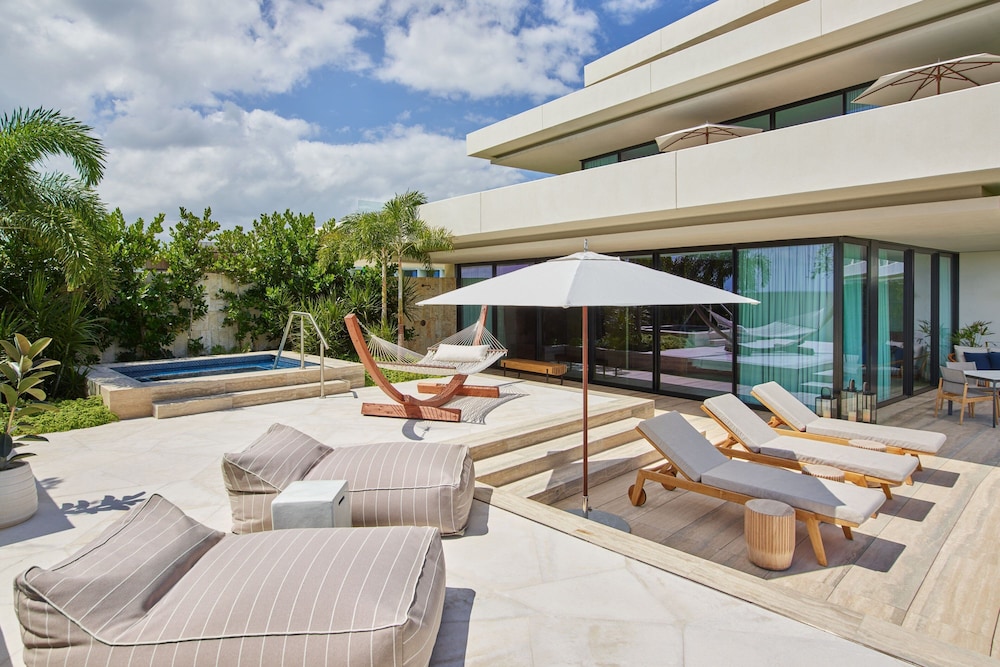 The St. Regis Kanai Resort, Riviera Maya — Swimming pool in Playa del Carmen, Quintana Roo