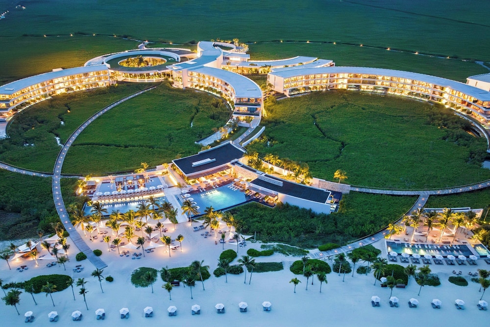 The St. Regis Kanai Resort, Riviera Maya — Hotel building in Playa del Carmen, Quintana Roo