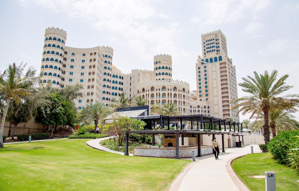 Al Hamra Residence — Hotel building in Ras al Khaimah