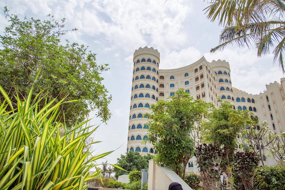 Al Hamra Residence — Hotel building in Ras al Khaimah