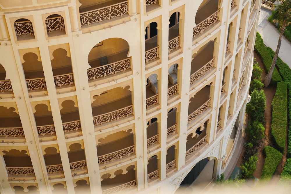 Al Hamra Residence — Hotel building in Ras al Khaimah
