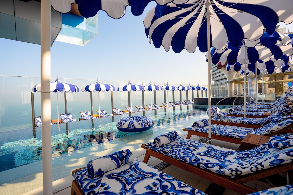 Atlantis The Royal — Pool in Dubai