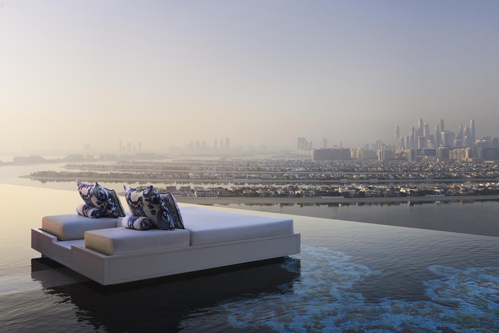 Atlantis The Royal — Pool in Dubai