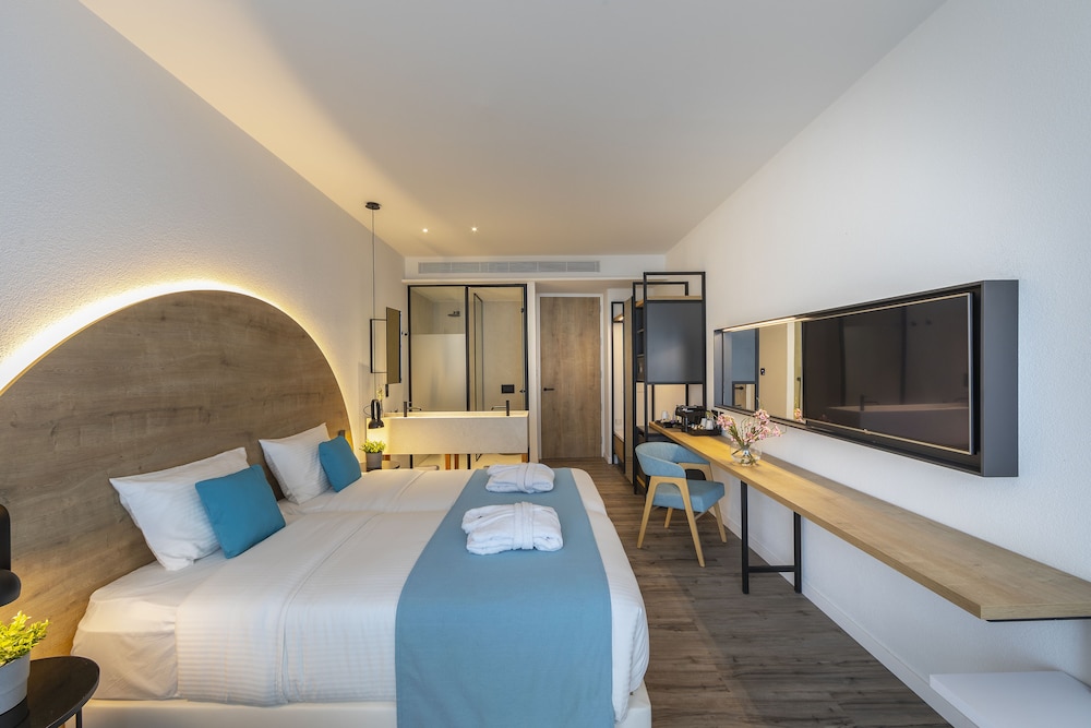 Flamingo Paradise Beach Hotel Adults Only — Hotel rooms in Protaras, Famagusta Region