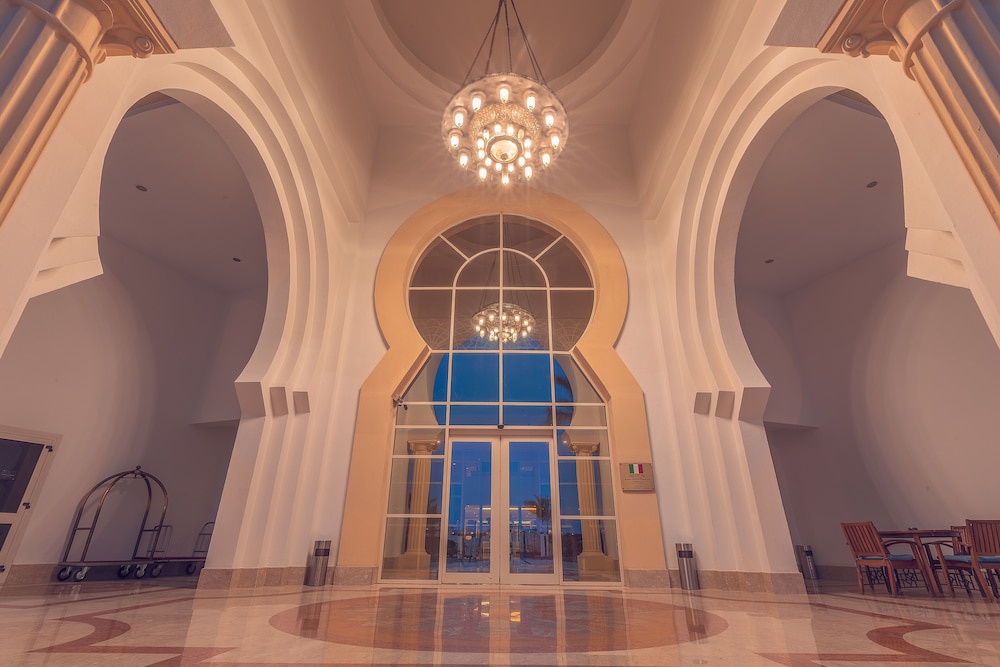 Old Palace Sahl Hasheseh — Hotel building in Sahl Hasheesh, Red Sea