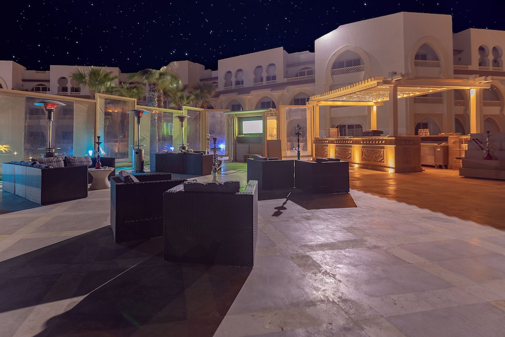 Old Palace Sahl Hasheseh — Hotel building in Sahl Hasheesh, Red Sea