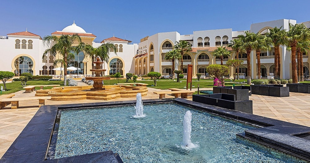 Old Palace Sahl Hasheseh — Hotel building in Sahl Hasheesh, Red Sea