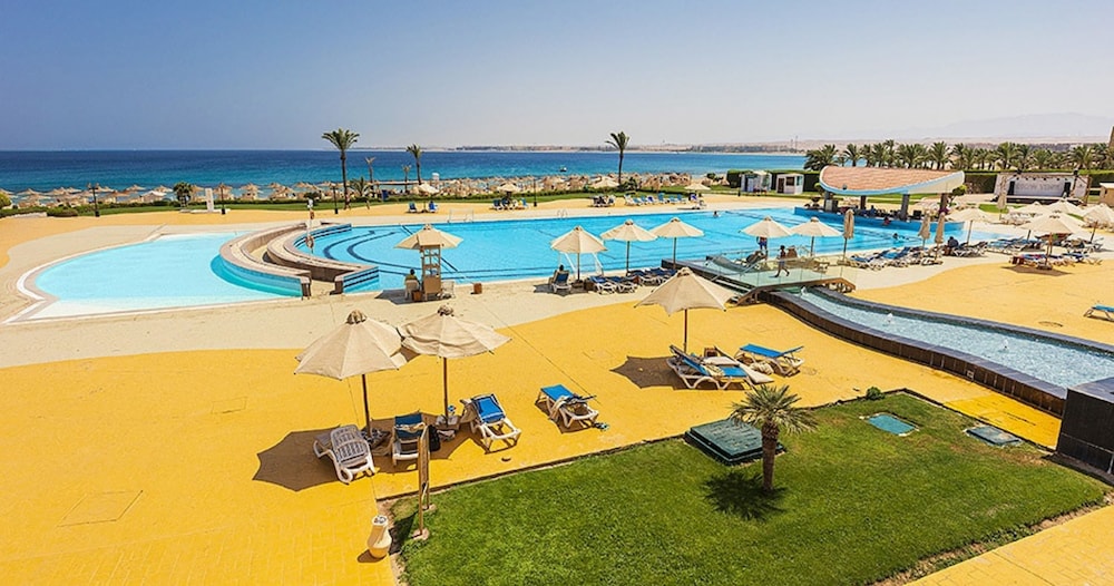 Old Palace Sahl Hasheseh — Swimming pool in Sahl Hasheesh, Red Sea