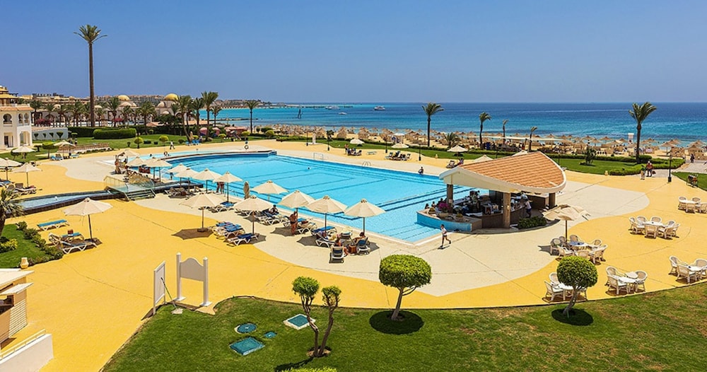 Old Palace Sahl Hasheseh — Swimming pool in Sahl Hasheesh, Red Sea