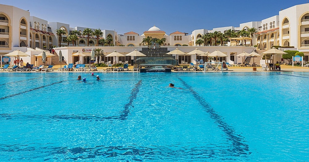 Old Palace Sahl Hasheseh — Swimming pool in Sahl Hasheesh, Red Sea