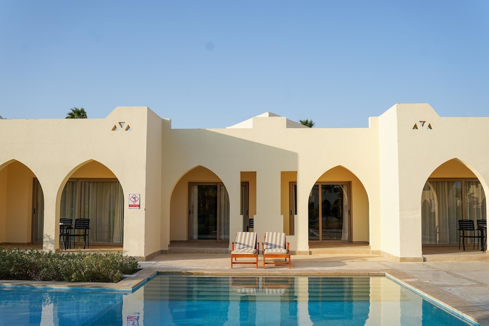 Xanadu Makadi Bay - High Class All Inclusive — Hotel building in Makadi Bay, Red Sea