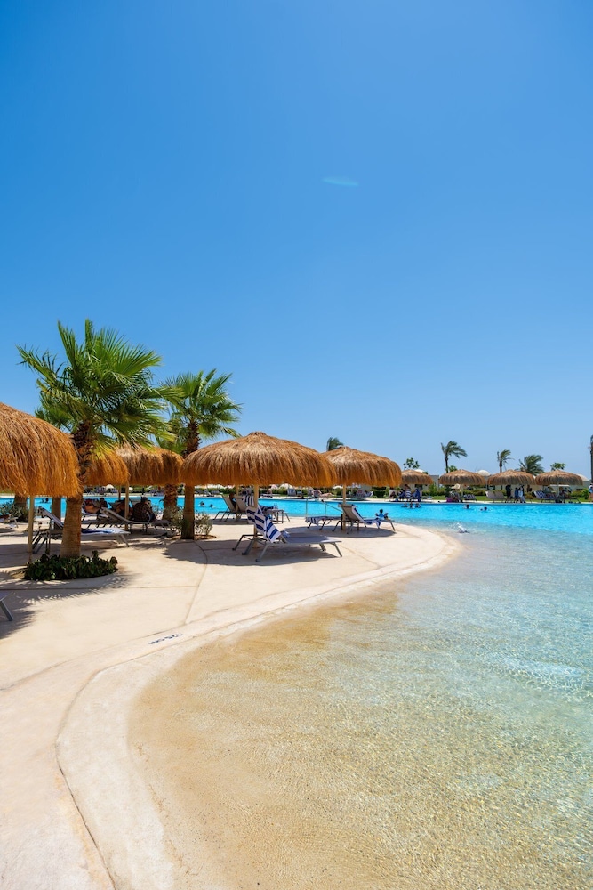 Xanadu Makadi Bay - High Class All Inclusive — Beach in Makadi Bay, Red Sea