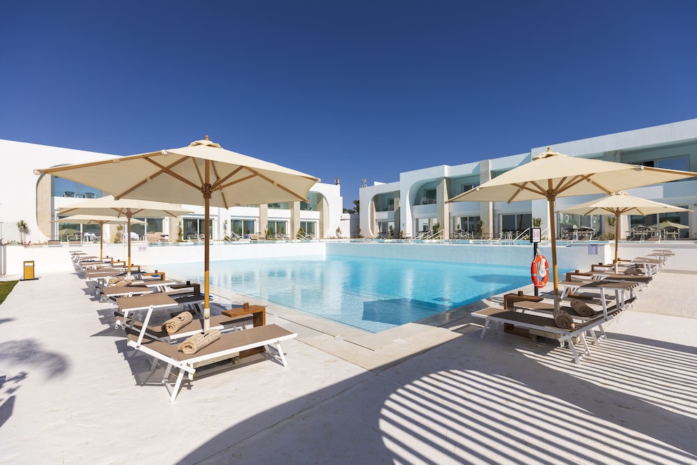White Hills Resort — Swimming pool in Sharm El Sheikh, Red Sea