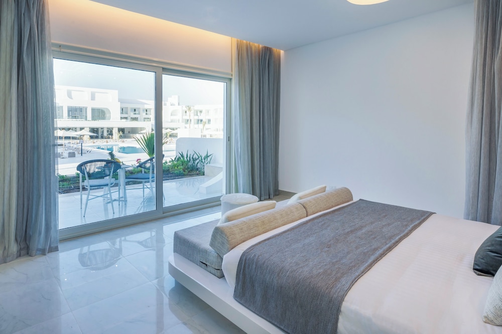 White Hills Resort — Hotel rooms in Sharm El Sheikh, Red Sea