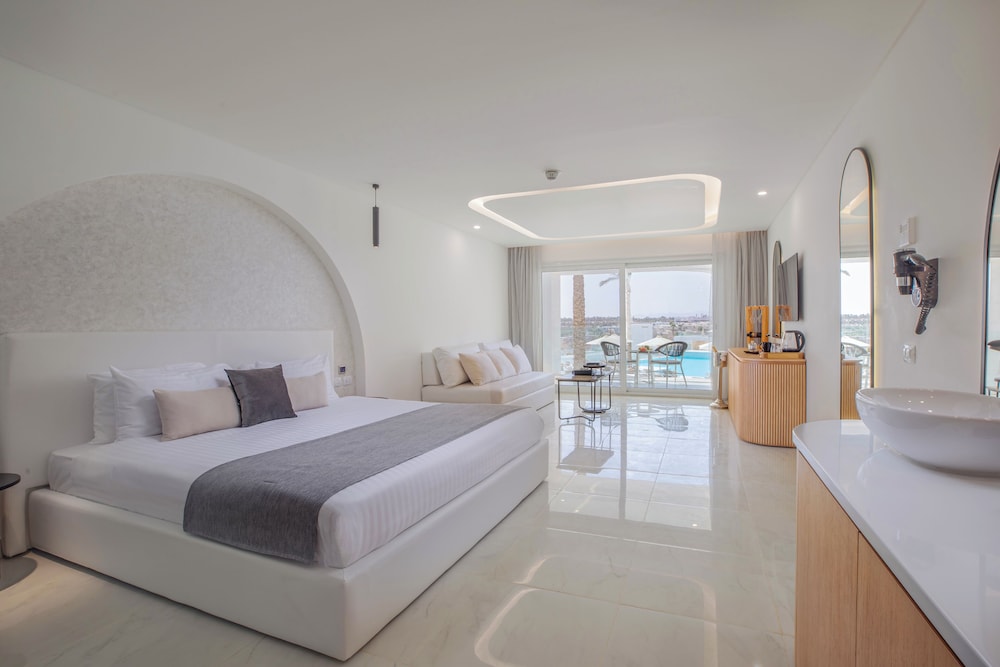 White Hills Resort — Hotel rooms in Sharm El Sheikh, Red Sea