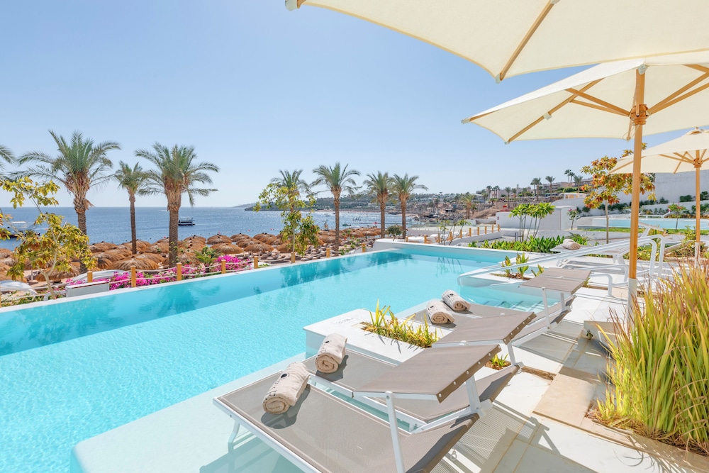 White Hills Resort — Swimming pool in Sharm El Sheikh, Red Sea