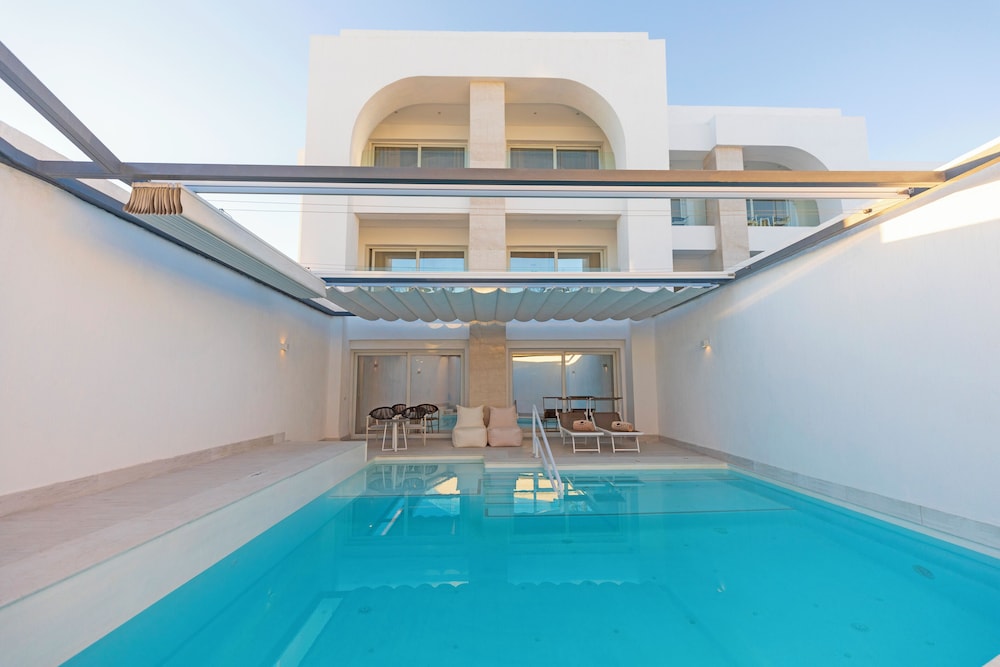 White Hills Resort — Swimming pool in Sharm El Sheikh, Red Sea