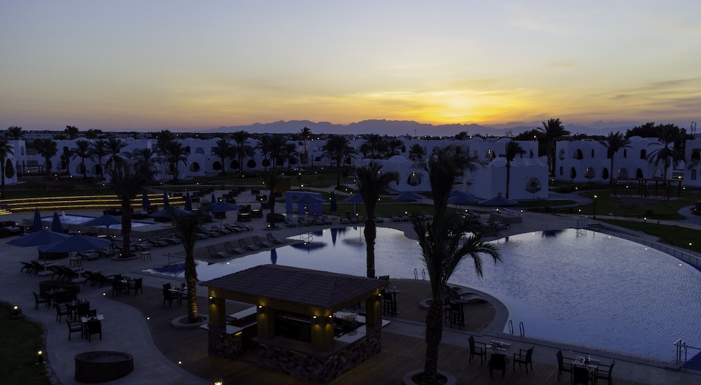 Safir Dahab Resort — Swimming pool in Dahab, Red Sea