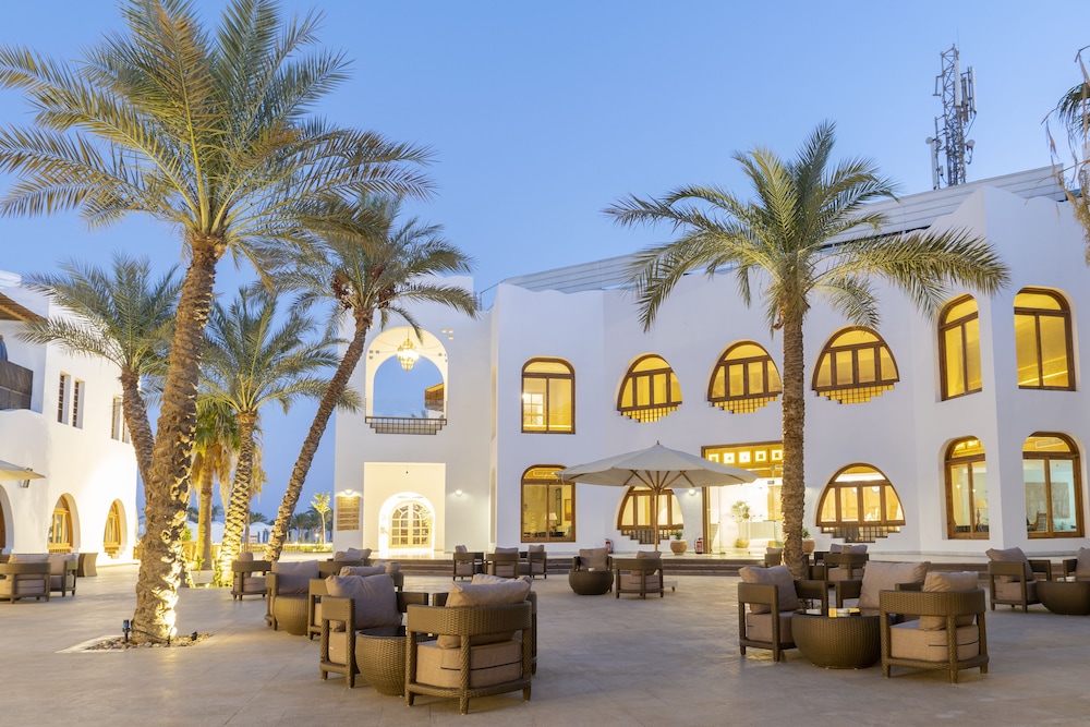 Safir Dahab Resort — Hotel building in Dahab, Red Sea