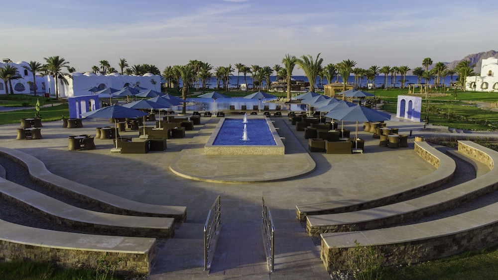 Safir Dahab Resort — Swimming pool in Dahab, Red Sea