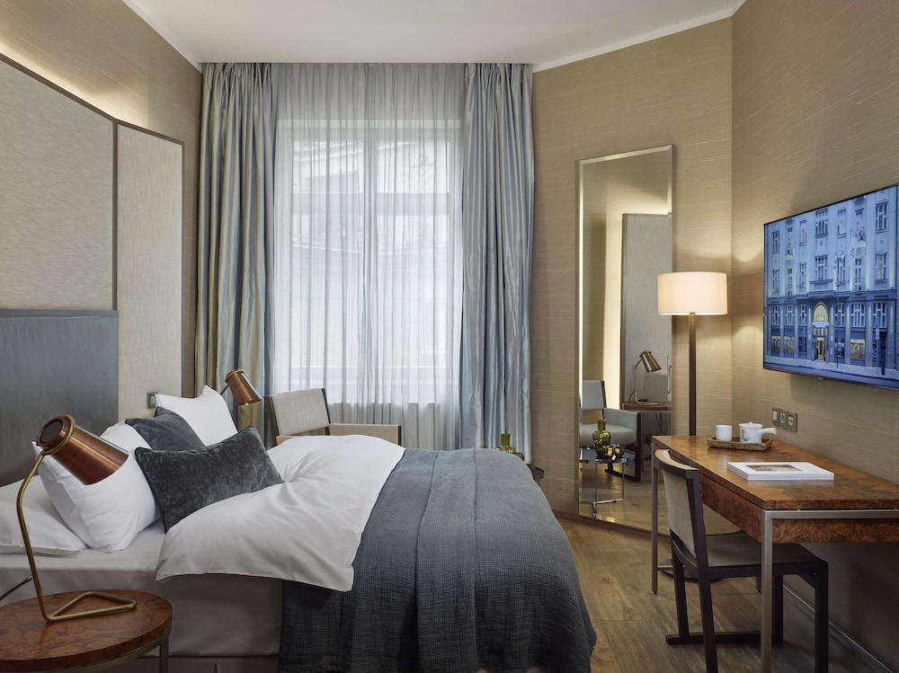 The Emblem Prague Hotel — Hotel rooms in Prague, Prague
