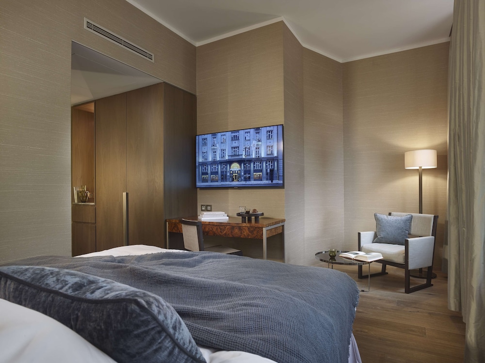 The Emblem Prague Hotel — Hotel rooms in Prague, Prague