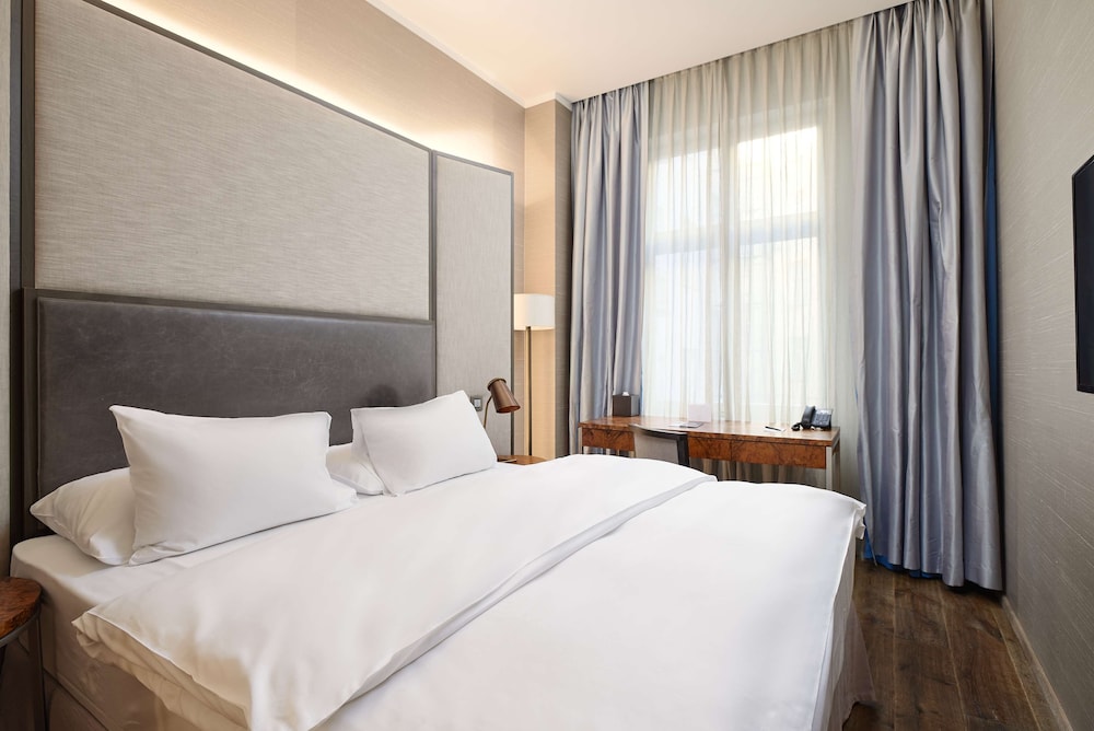 The Emblem Prague Hotel — Hotel rooms in Prague, Prague