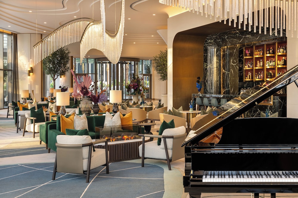 Address Creek Harbour — Restaurant & bars in Dubai