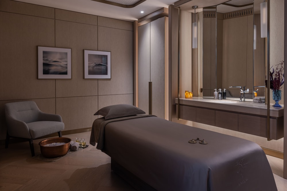 Address Creek Harbour — Spa in Dubai