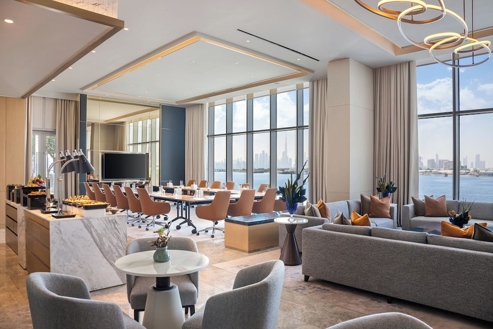 Address Creek Harbour — Restaurant & bars in Dubai