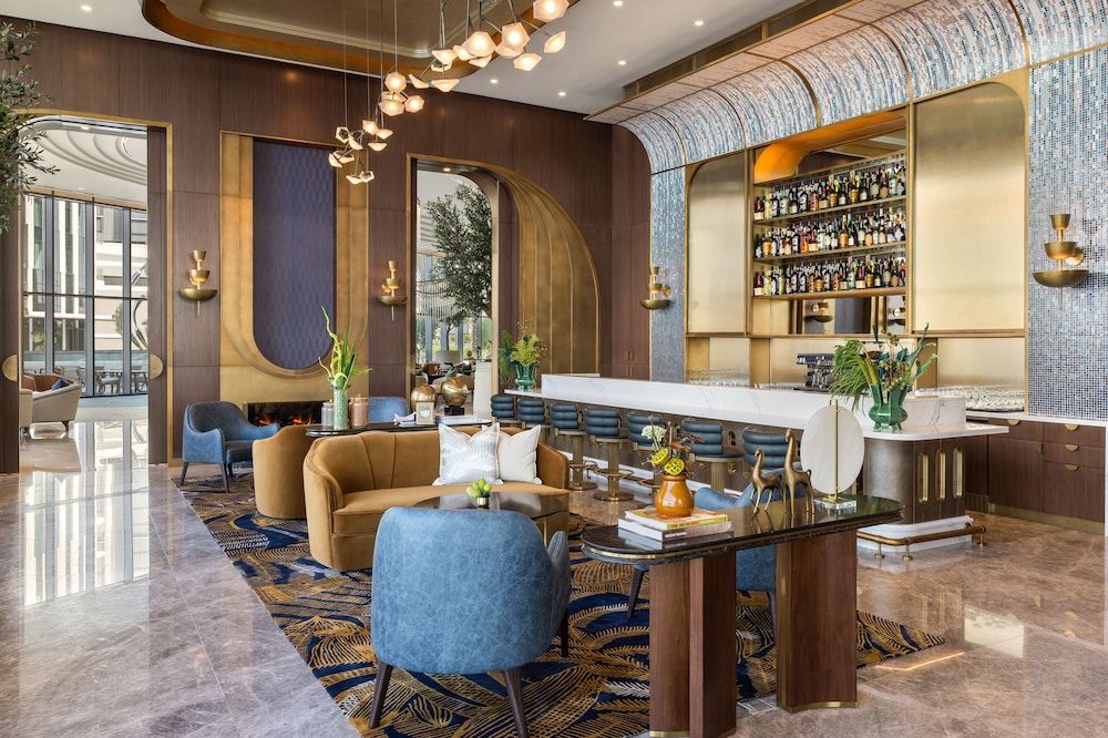 Address Creek Harbour — Restaurant & bars in Dubai