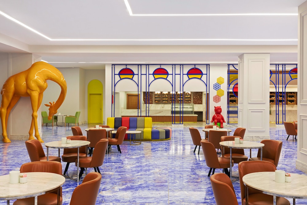 Pickalbatros Water Valley Resort - Neverland Hurghada — Restaurant & bars in Hurghada, Red Sea