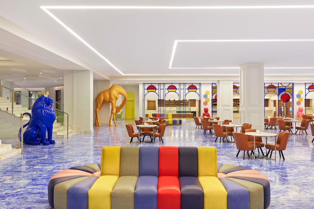 Pickalbatros Water Valley Resort - Neverland Hurghada — Hotel building in Hurghada, Red Sea