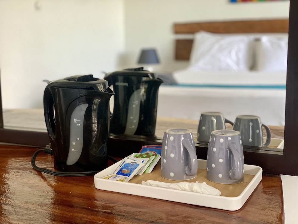Sand And Tan Beach Hotel — Hotel rooms in Ocho Rios