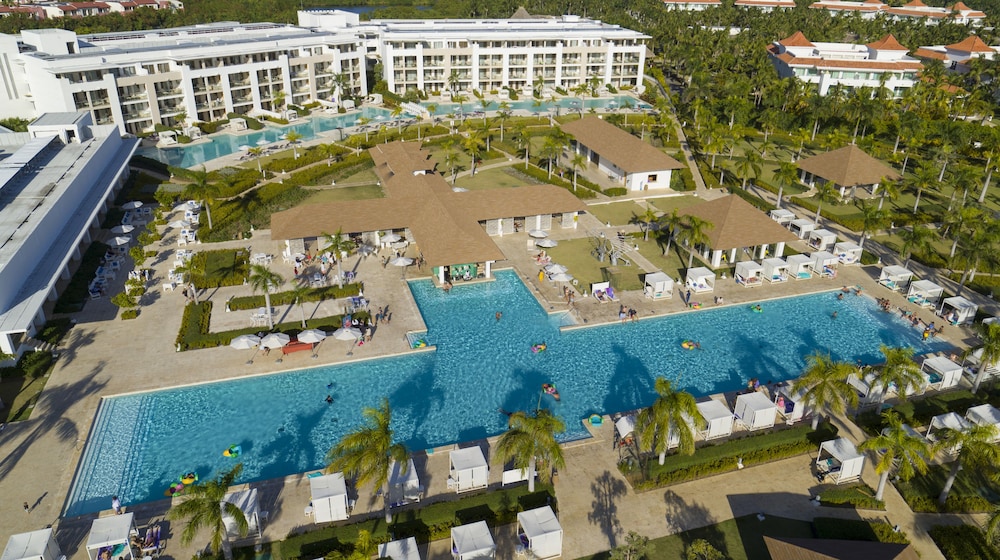 Paradisus Grand Cana - All Suites - All Inclusive — Swimming pool in Bavaro, La Altagracia