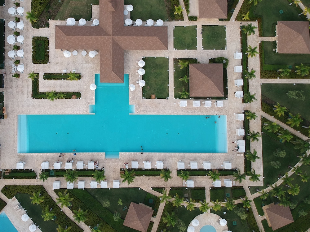Paradisus Grand Cana - All Suites - All Inclusive — Swimming pool in Bavaro, La Altagracia