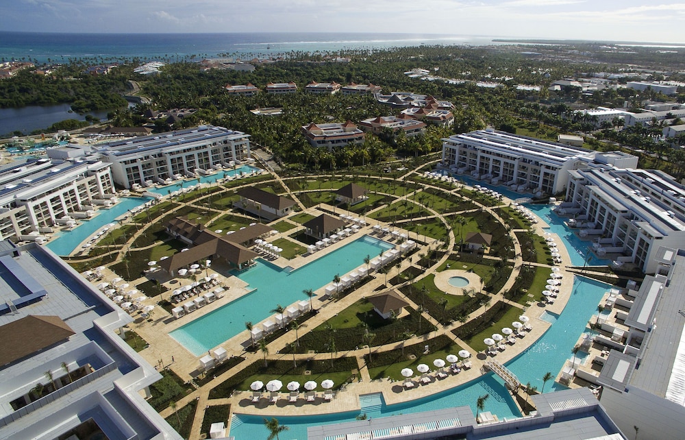 Paradisus Grand Cana - All Suites - All Inclusive — Swimming pool in Bavaro, La Altagracia
