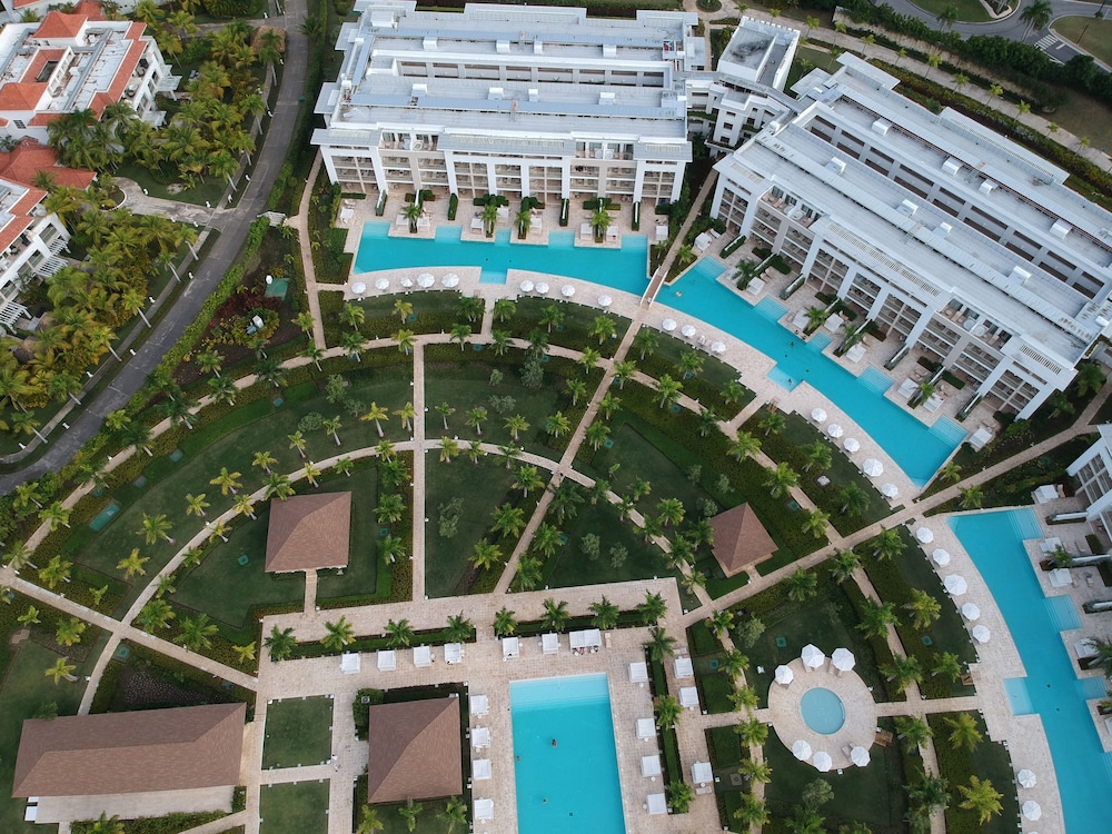 Paradisus Grand Cana - All Suites - All Inclusive — Swimming pool in Bavaro, La Altagracia
