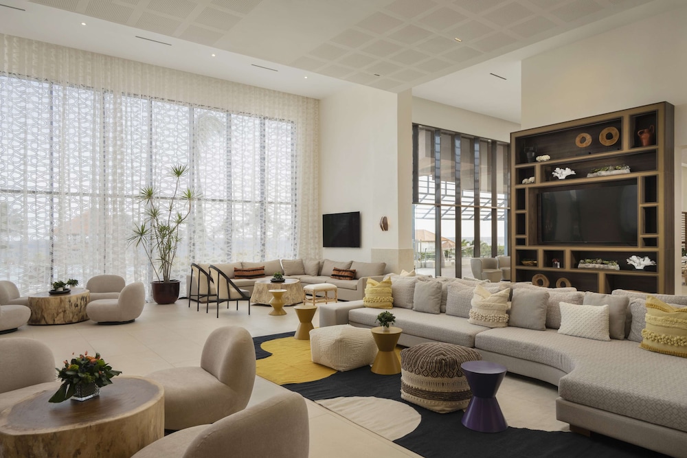 Hilton Garden Inn La Romana — Hotel building in La Romana