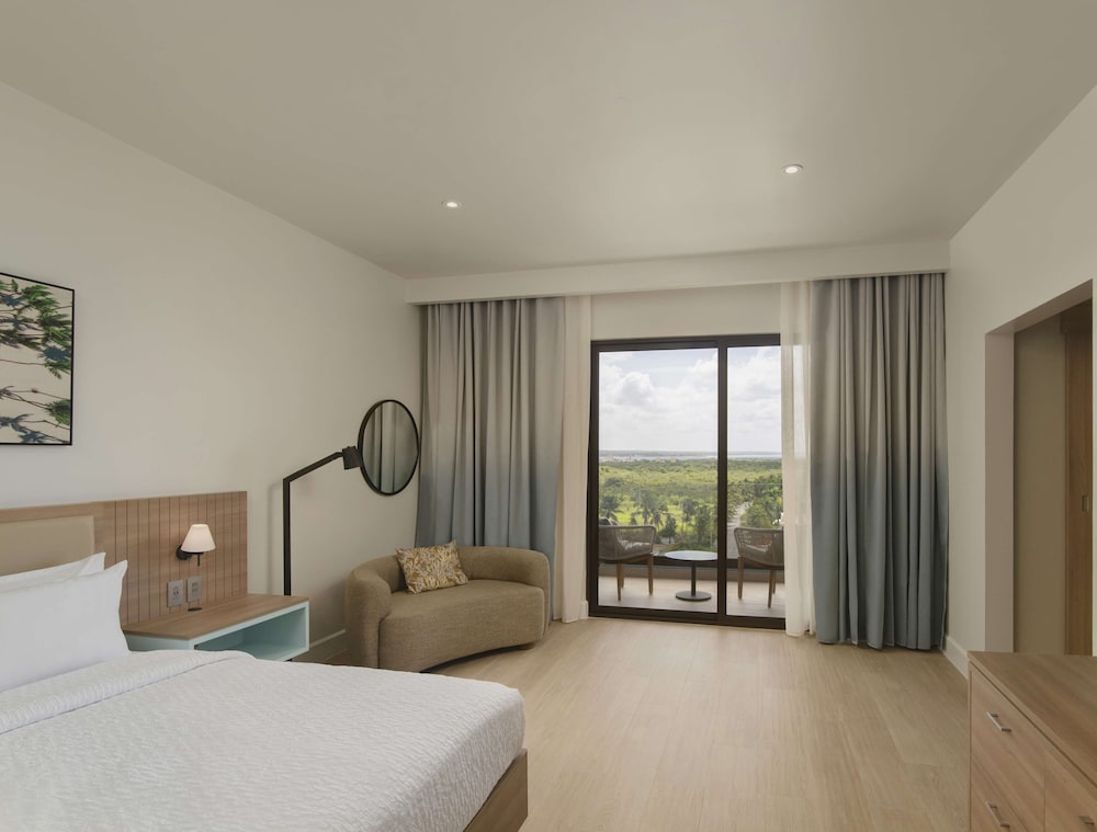 Hilton Garden Inn La Romana — Hotel rooms in La Romana