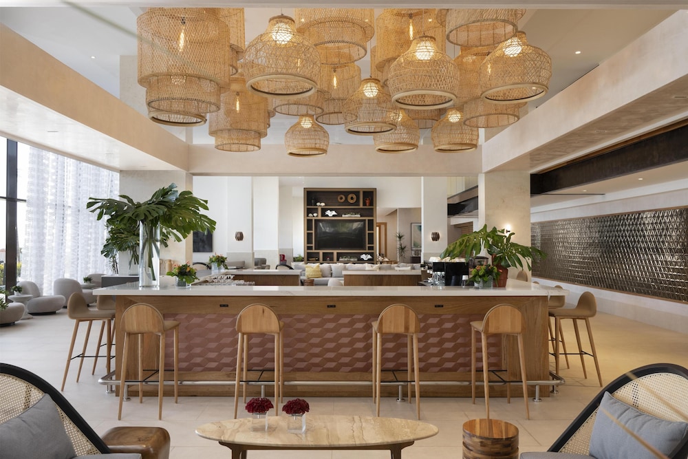 Hilton Garden Inn La Romana — Restaurant & bars in La Romana